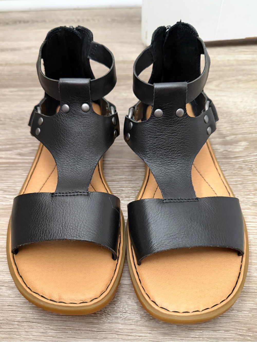 Born Sandals New! 8 Black